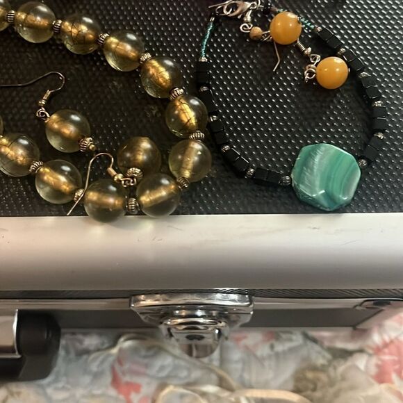 Handmade jewelry  - Picture 3 of 6